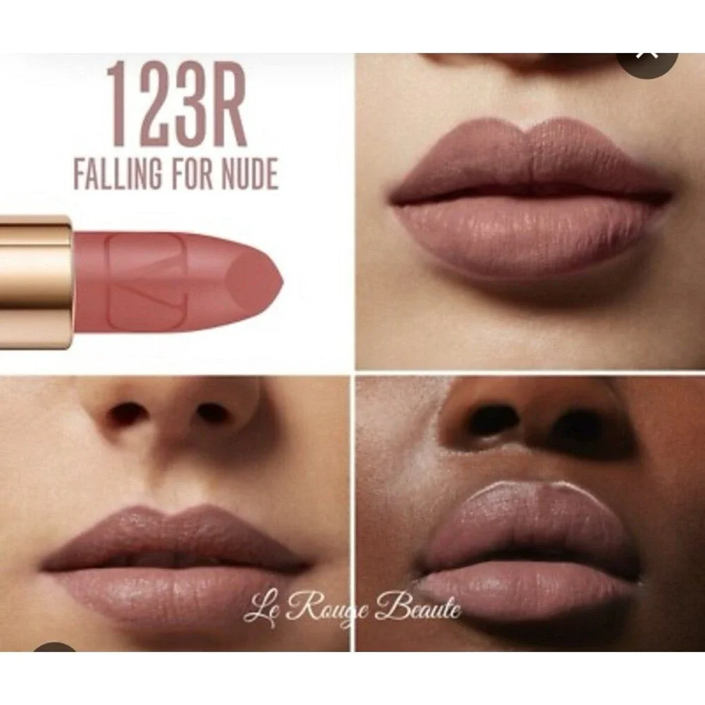 2 lipsticks and case